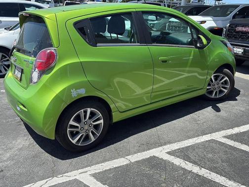 2016 Chevrolet Spark EV 2LT
