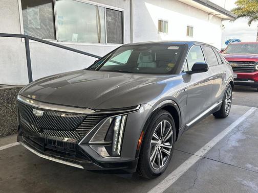 2023 Cadillac LYRIQ Luxury