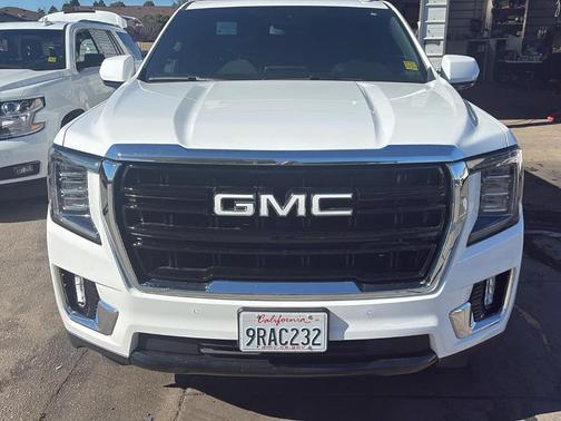 2024 GMC Yukon XL SLE