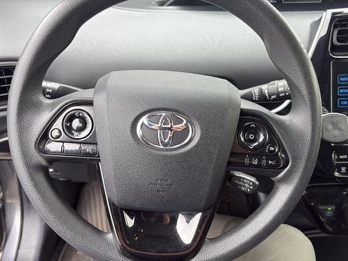 2019 Toyota Prius L