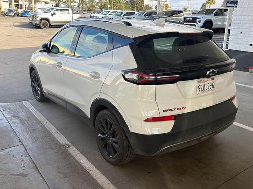 2023 Chevrolet Bolt EUV LT
