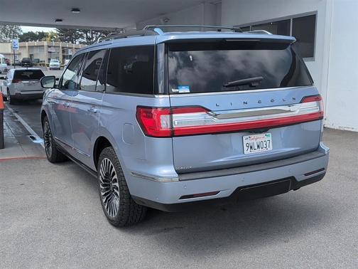 Chroma Crystal Blue 2020 Lincoln Navigator Black Label