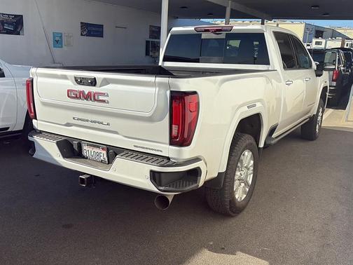 2023 GMC Sierra 2500 Denali