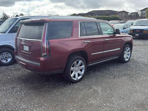 2017 Cadillac Escalade Premium Luxury