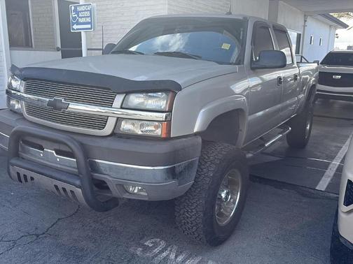 2004 Chevrolet Silverado 2500 LT H/D Crew Cab