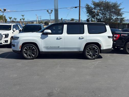 2022 Jeep Grand Wagoneer Series III