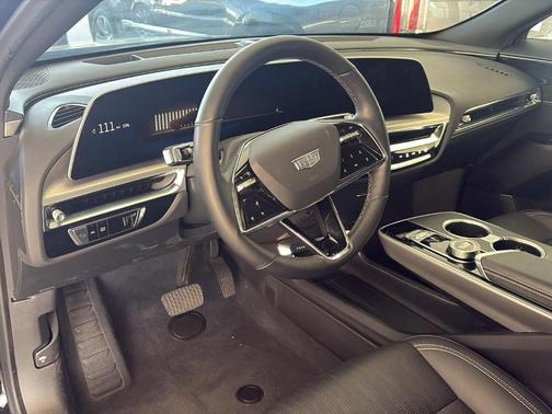 Stellar Black Metallic 2024 Cadillac LYRIQ Luxury