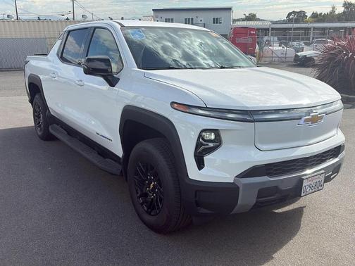 2025 Chevrolet Silverado EV LT