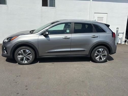 2022 Kia Niro EV EX