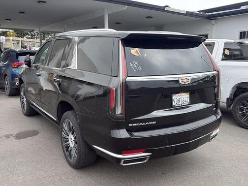 2022 Cadillac Escalade Premium Luxury