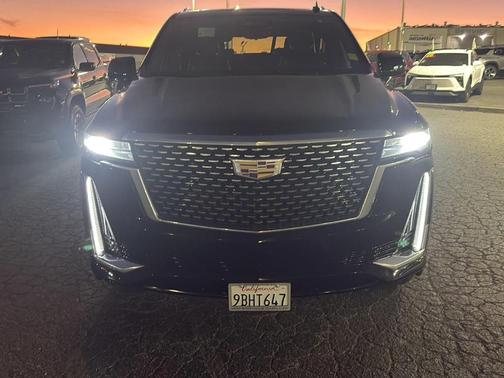 2022 Cadillac Escalade Premium Luxury