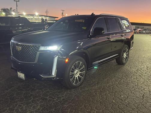 2022 Cadillac Escalade Premium Luxury