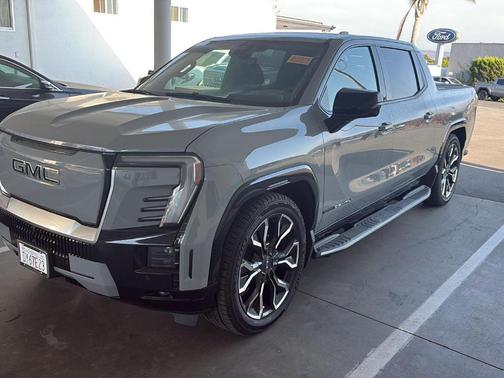 2024 GMC Sierra EV Denali