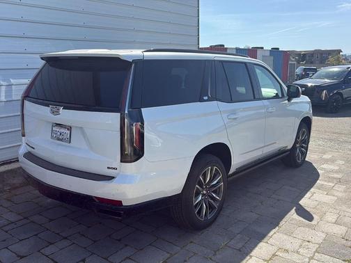 2022 Cadillac Escalade Sport Platinum