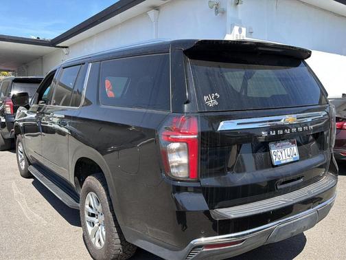 Black 2023 Chevrolet Suburban LT