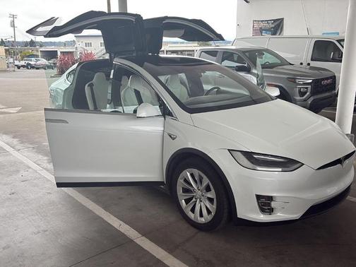 2018 Tesla Model X 75D