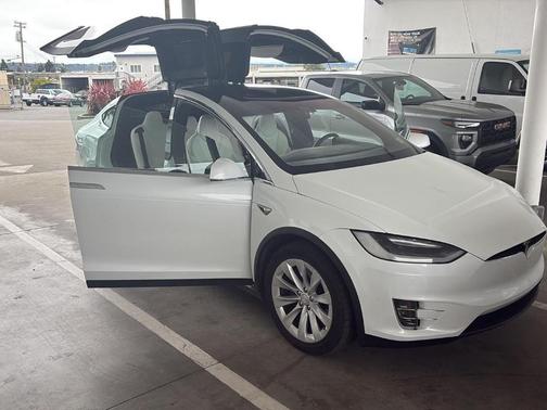 2018 Tesla Model X 75D