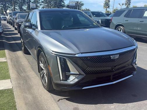 Satin Steel Metallic 2023 Cadillac LYRIQ Luxury