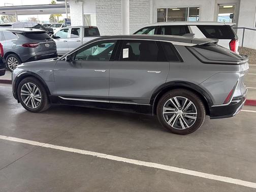 2023 Cadillac LYRIQ Luxury