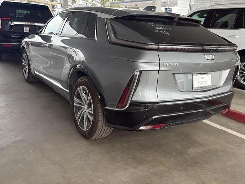 2023 Cadillac LYRIQ Luxury