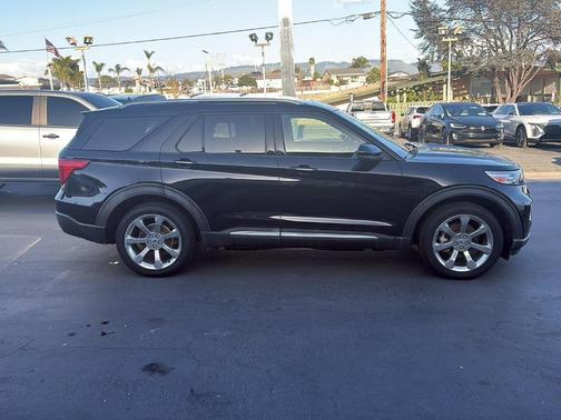2020 Ford Explorer Platinum