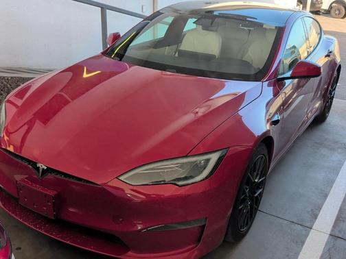 Red Multi 2022 Tesla Model S Base