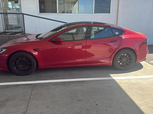 Red Multi 2022 Tesla Model S Base