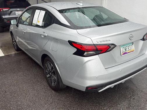 Brilliant Silver Metallic 2025 Nissan Versa 1.6 SV