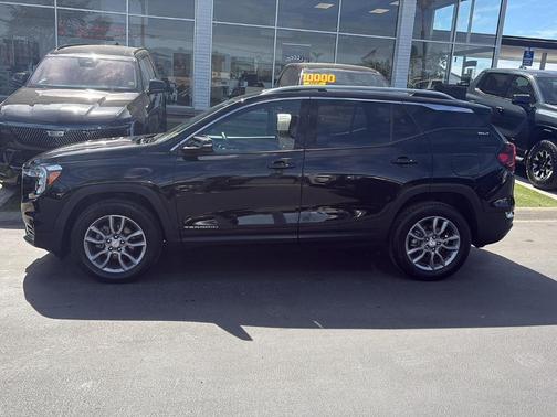 Ebony Twilight Metallic 2023 GMC Terrain SLT