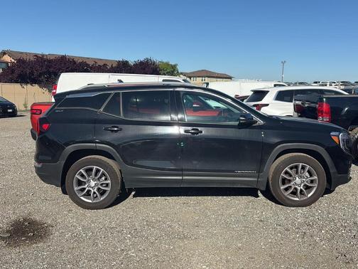 Ebony Twilight Metallic 2023 GMC Terrain SLT