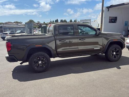 2023 GMC Canyon Elevation
