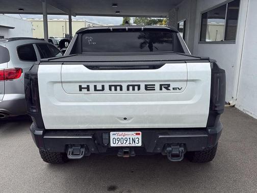 White 2023 GMC HUMMER EV Pickup 3X