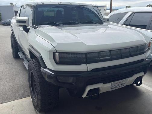 White 2023 GMC HUMMER EV Pickup 3X