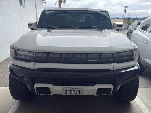 White 2023 GMC HUMMER EV Pickup 3X