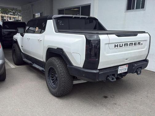 White 2023 GMC HUMMER EV Pickup 3X