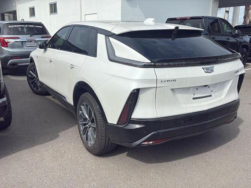 2025 Cadillac LYRIQ Sport