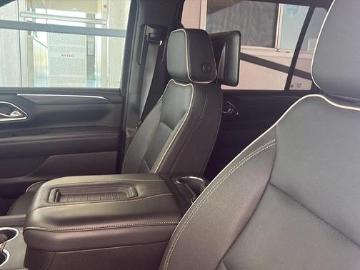 Summit White 2023 GMC Yukon XL SLT