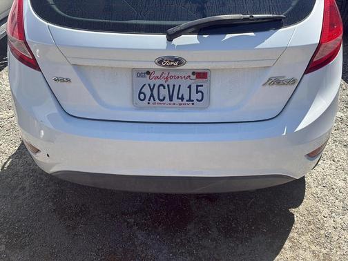 Oxford White 2011 Ford Fiesta SES