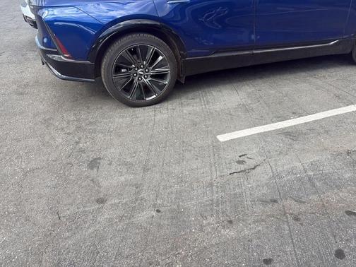 Opulent Blue Metallic 2026 Cadillac LYRIQ Signature Sport