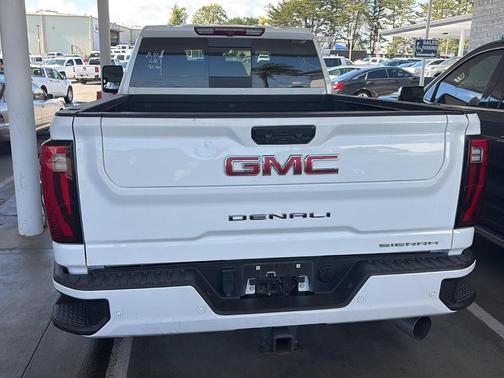 Summit White 2024 GMC Sierra 2500 Denali