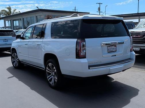 White Frost Tri-Coat 2019 GMC Yukon XL Denali