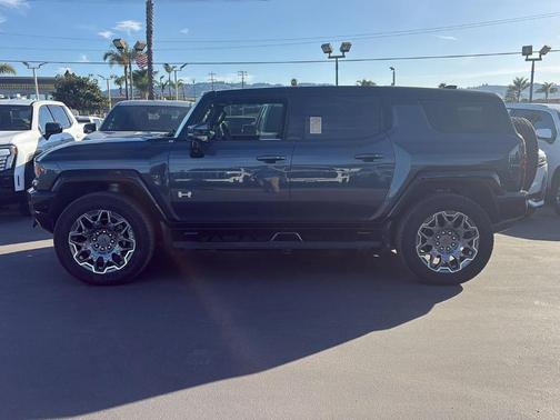 2025 GMC HUMMER EV SUV 3X