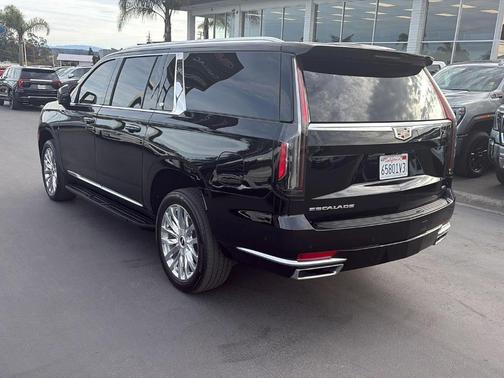 2023 Cadillac Escalade ESV Premium Luxury