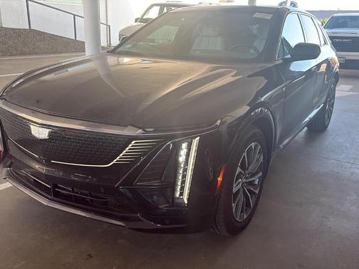 2024 Cadillac LYRIQ Sport