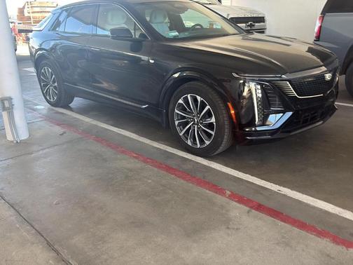 2024 Cadillac LYRIQ Sport