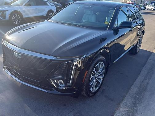 2024 Cadillac LYRIQ Sport