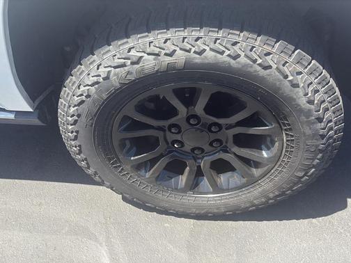 2018 Cadillac Escalade ESV Premium Luxury