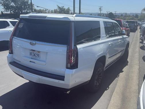 2018 Cadillac Escalade ESV Premium Luxury