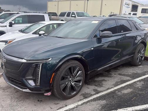 2024 Cadillac LYRIQ Sport