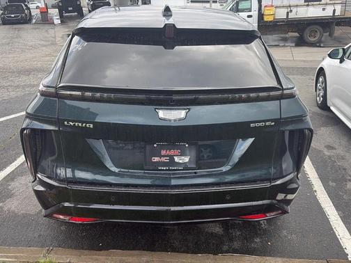 2024 Cadillac LYRIQ Sport